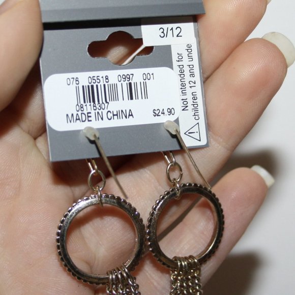 NWT beautiful 5.5" long gold and white feather earrings by Express Retail $25 - Picture 2 of 5